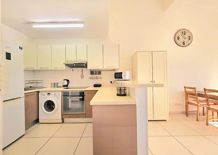 1Bd Beach Apartment